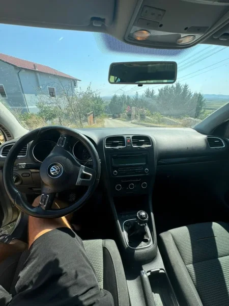 Lushnje, shes makine Volkswagen Benzin+Gaz, gri metalizato manuale Klima 6.000 €
