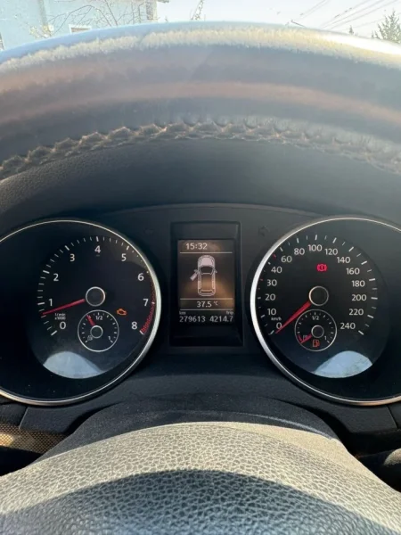 Lushnje, shes makine Volkswagen Benzin+Gaz, gri metalizato manuale Klima 6.000 €