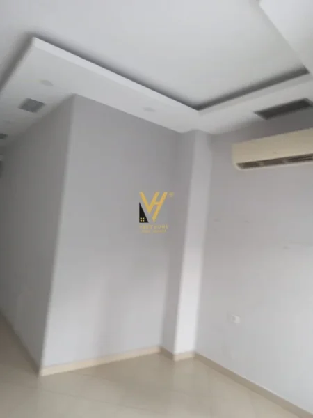 Tirane, shitet ambjent biznesi Kati 2, 45 m² 112.500 € (PALLATI ME SHIGJETA)