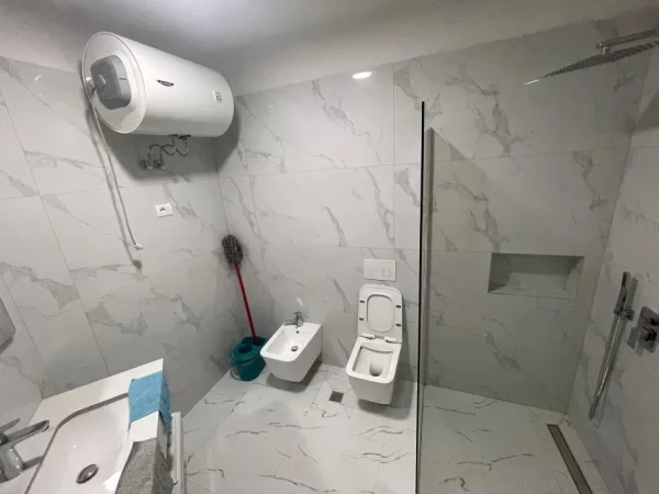 Tirane, shes apartament 2+1 Kati 7, 110 m² 137.500 € (Rruga Besim Alla)