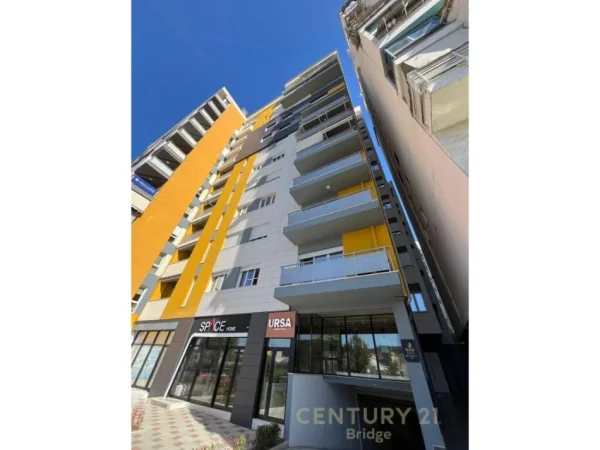 Tirane, jepet me qera Kati 2, 172 m² 2.000 € 