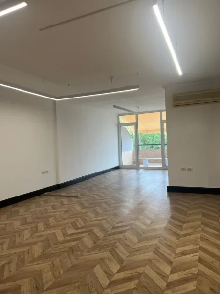 Tirane, jepet me qera zyre Kati 3, 128 m² 1.400 € (Papa Gjon Pali II)