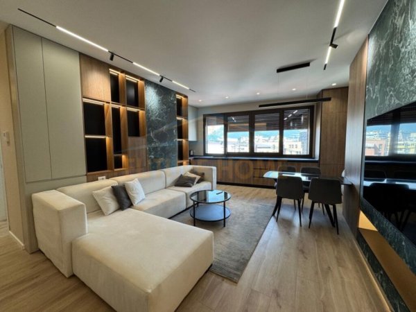 Tirane, jepet me qera apartament 2+1 Kati 7, 117 m² 1.600 € 