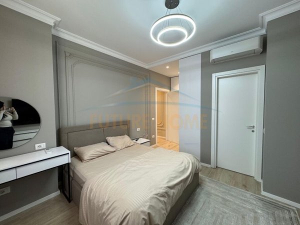 Tirane, jepet me qera apartament 2+1 Kati 7, 117 m² 1.600 € 