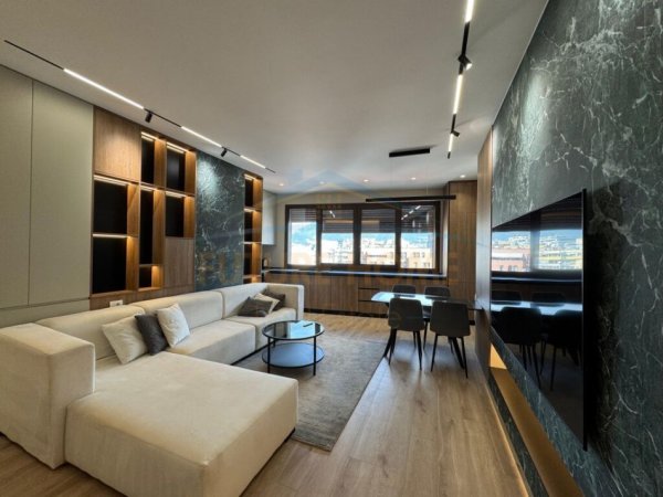 Tirane, jepet me qera apartament 2+1 Kati 7, 117 m² 1.600 € 