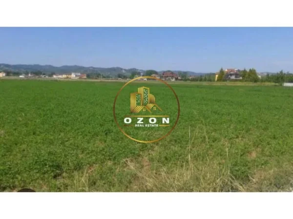 Tokë për Shitje në Nikël, Fushë Krujë!