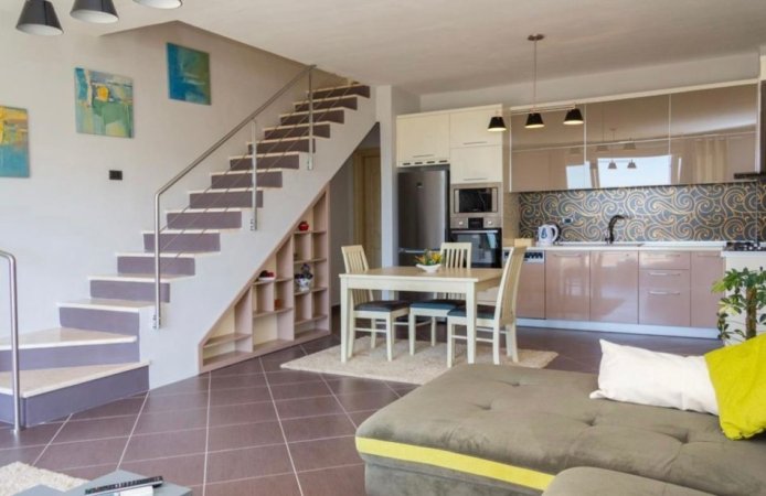 Tirane, jepet me qera apartament Dublex Kati 1, 1.000 m² 1.000 € (Kodra diellit)