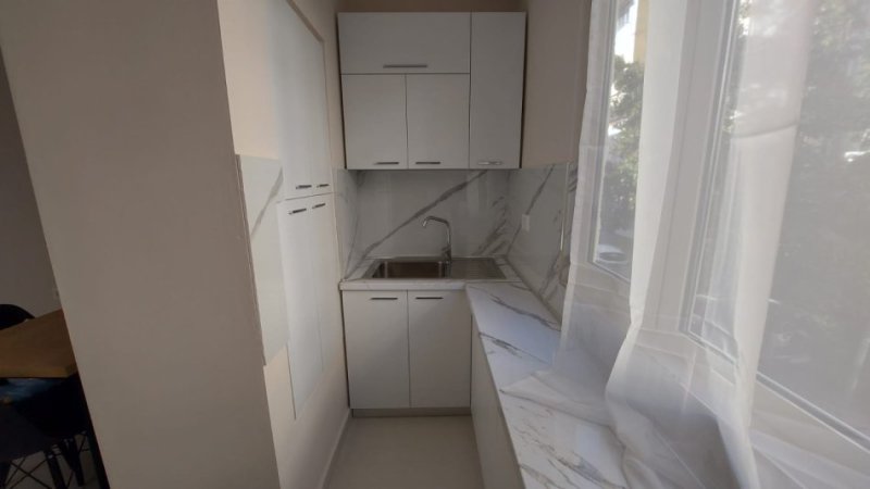 Tirane, jepet me qera apartament 2+1 Kati 1, 65 m² 600 € (Vasil Shanto)