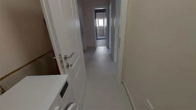 Tirane, jepet me qera apartament 2+1+Ballkon Kati 1, 65 m² 600 € (Vasil Shanto prane shkolles “Vasil Shanto”)