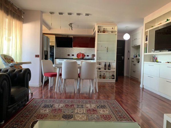 Tirane, shitet apartament 3+1 , 133 m² 230.000 € (Kodra e Diellit 1)