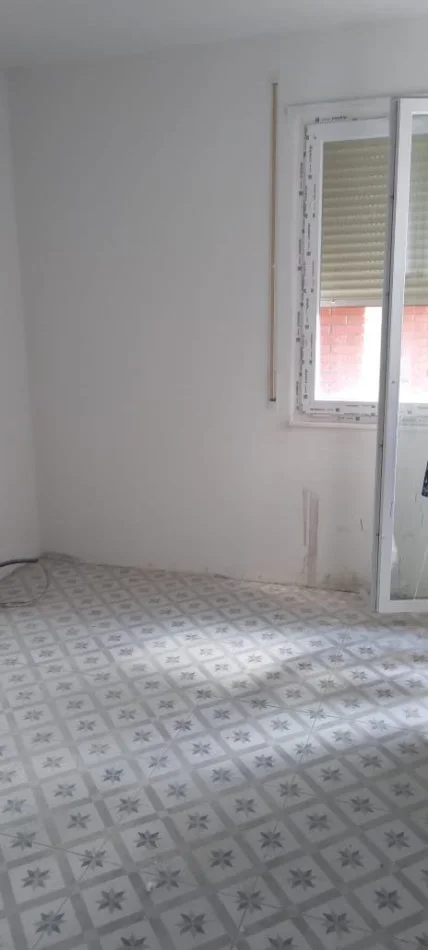 Tirane, jepet me qera apartament 1+1 Kati 9, 65 m² 300 € (Misto Mame)