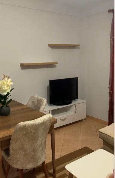 Tirane, jepet me qera apartament 2+1 Kati 3, 90 m² 600 € (Don Bosko)