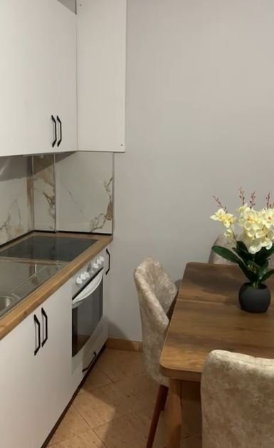 Tirane, jepet me qera apartament 2+1 Kati 3, 90 m² 600 € (Don Bosko)