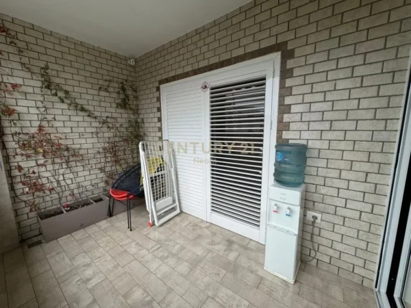 Tirane, shes 2+1+Aneks+Ballkon Kati 1, 117 m² 280.000 € (Liqeni i thate)
