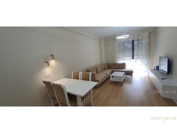 Tirane, jepet me qera apartament 2+1+Aneks+Ballkon Kati 5, 100 m² 600 € (Asl 2)