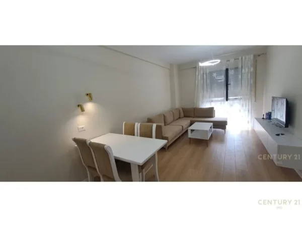 Tirane, jepet me qera apartament 2+1+Aneks+Ballkon Kati 5, 100 m² 600 € (Asl 2)
