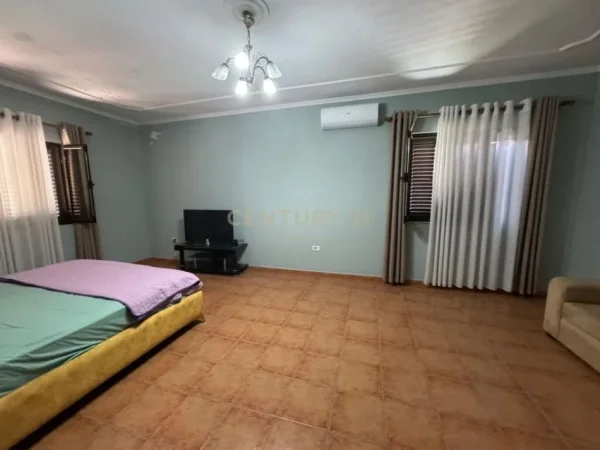 Tirane, jepet me qera Vile 2 Katshe Kati 2, 217 m² 1.000 € (Jordan Misja)