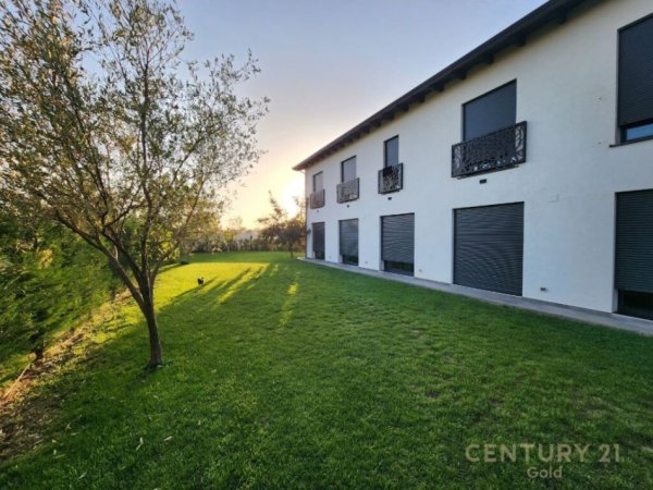Tirane, jepet me qera Vile 2 Katshe Kati 2, 1.250 m² (Farke)