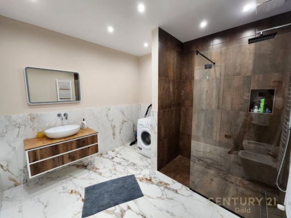 Tirane, jepet me qera Vile 2 Katshe Kati 2, 1.250 m² (Farke)