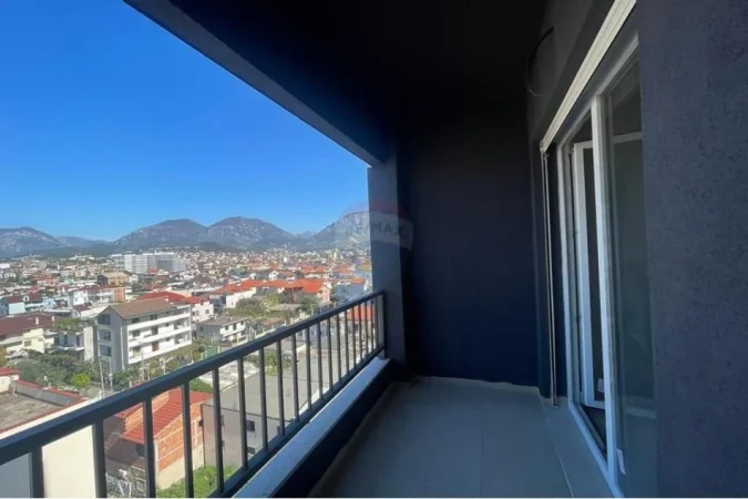 Tirane, shitet apartament 2+1+Aneks+Ballkon Kati 7, 107 m² 137.000 € (rruga 5 maj)