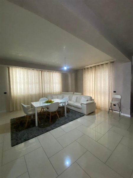 Durres, shitet apartament 3+1+Ballkon Kati 3, 165 m² (Lagja 16)