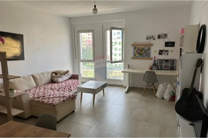 Tirane, shitet apartament 1+1+Aneks+Ballkon Kati 3, 68 m² 82.000 € (Ali Demi)