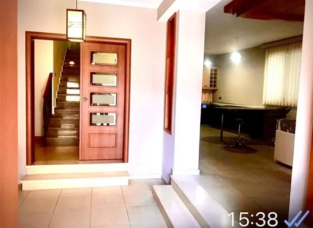 Tirane, shitet Vile 3+1+Ballkon Kati 3, 385 m² 600.000 € (prane Vilave Gjermane)