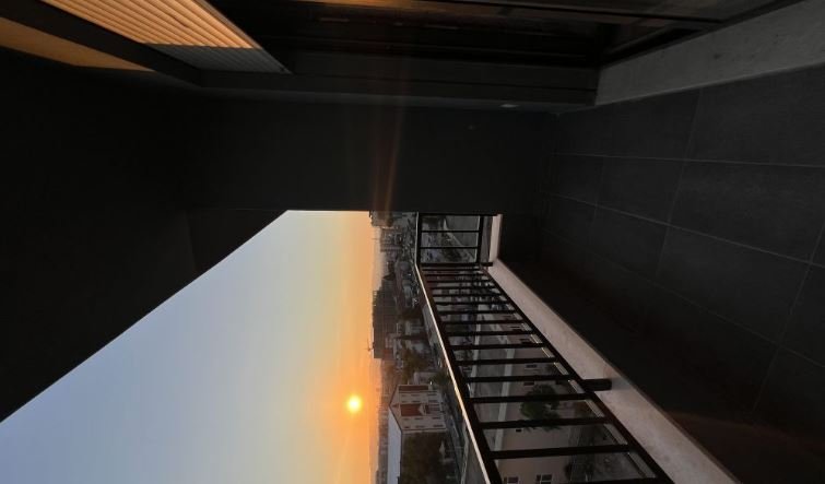 Tirane, jepet me qera apartament 2+1 Kati 7, 90 m² 650 € (KINOSTUDIO)