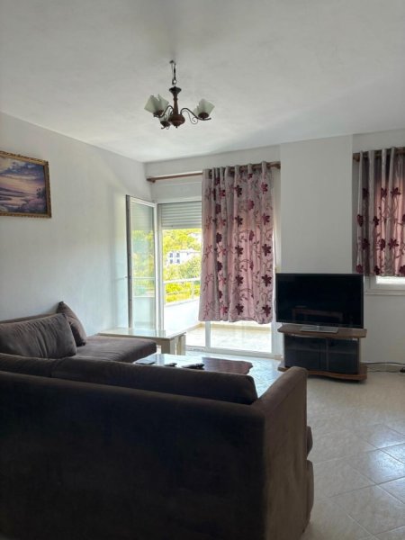 Durres, jepet me qera apartament 1+1+Aneks+Ballkon Kati 6, 300 € 