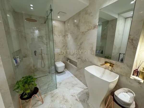 Tirane, shitet apartament 2+1 Kati 1, 117 m² 280.000 € (Liqeni i Thate Tirana, Albania)