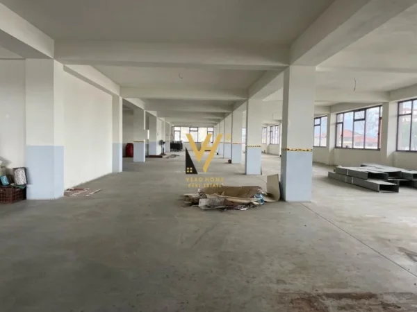 Fier, shitet ambjent biznesi Kati 0, 6.310 m² 3.000.000 € (FIER)