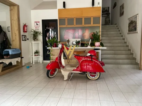 Fier, shitet ambjent biznesi Kati 0, 6.310 m² 3.000.000 € (FIER)