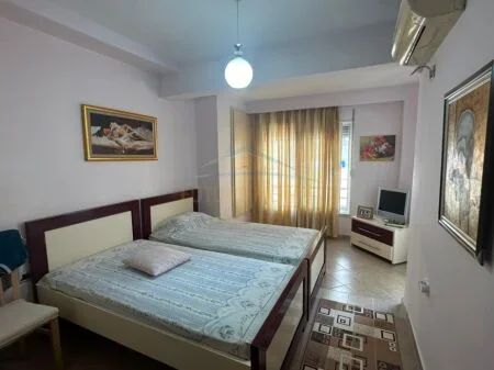 Sarande, shitet apartament 3+1+Ballkon Kati 3, 130 m² 210.000 € (Lagjia 4, Sarandë AREA45594)