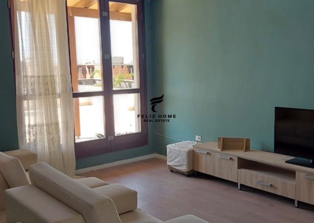 Tirane, jepet me qera apartament 2+1+Ballkon Kati 5, 204 m² 650 € (KOPSHTI BOTANIK)