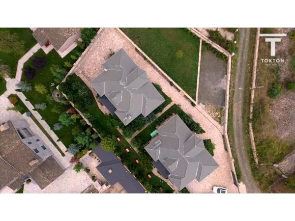 Korce, shitet hotel Kati 4, 400 m² 500.000 € (Voskopojë, TT 1359)