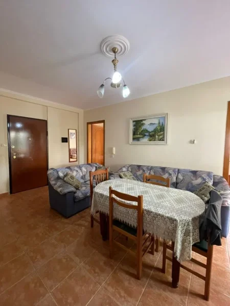 Durres, shitet apartament 1+1+Ballkon , 74 m² 97.500 €