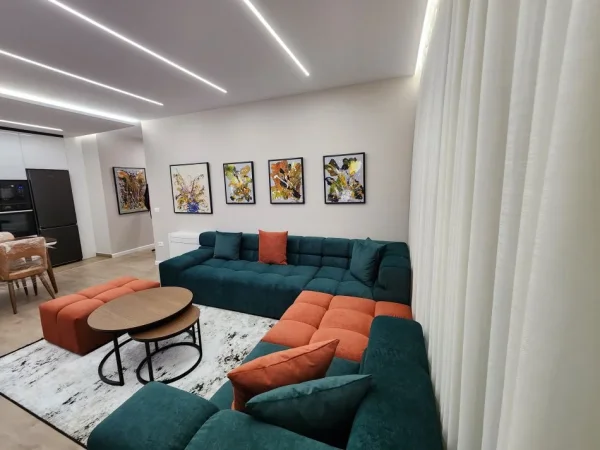 Tirane, jepet me qera apartament 2+1 Kati 3, 116 m² 900 € (don bosko)