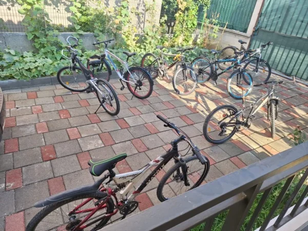 Tirane, shes biciklete Shitet biciklete 28-teshe 180 eur Mckenzie Hill 800 Mountainbike e zeze 180 €