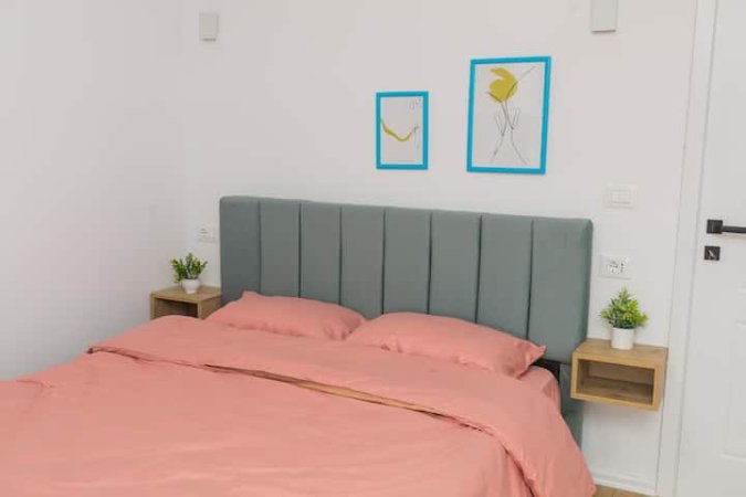 Tirane, jepet me qera apartament 1+1+Ballkon Kati 5, 60 m² 580 € (Rruga e Dibres)