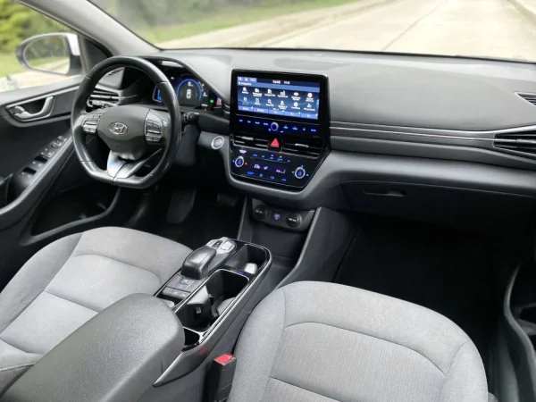 Tirane, shes makine Hyundai electric Elektrike, e bardhë automatik Klima 46.000 km