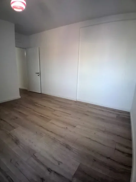 Tirane, shes apartament 1+1 Kati 5, 76 m² 150.000 € 