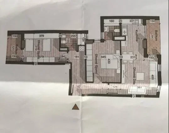 Tirane, shitet apartament 2+1+Ballkon Kati 4, 109 m² 103000 € (Univers City OKAZION)