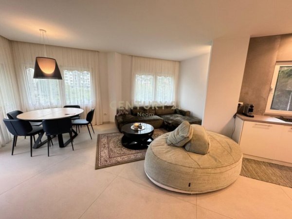 Tirane, shes apartament 2+1+Aneks+Ballkon Kati 1, 116 m² 270.000 € (Liqeni i Thate)