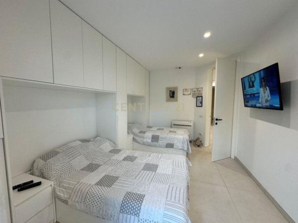 Tirane, shes apartament 2+1+Aneks+Ballkon Kati 1, 116 m² 270.000 € (Liqeni i Thate)