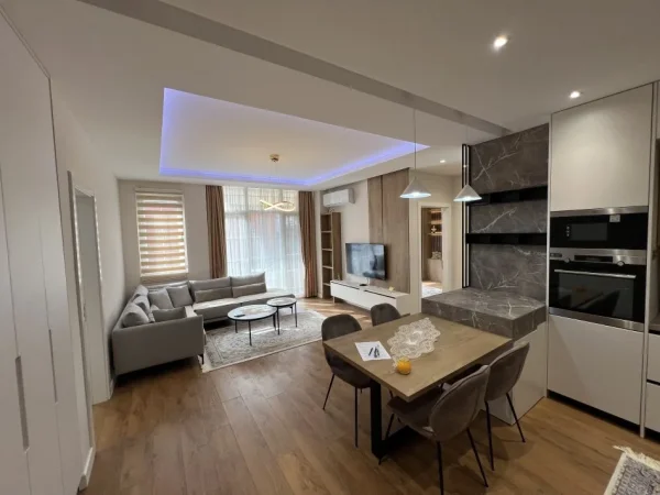 Tirane, shes apartament 3+1+Aneks+Ballkon Kati 1, 108 m² (Radissoni)