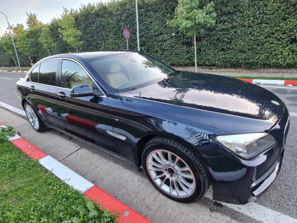 Urgjent!!! Tirane, shes BMW Seria 730D XDrive, viti 2015, 17.999 € i diskutueshem