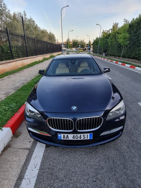 Urgjent!!! Tirane, shes BMW Seria 730D XDrive, viti 2015, 17.999 € i diskutueshem