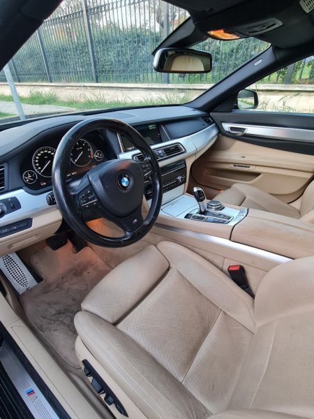 Urgjent!!! Tirane, shes BMW Seria 730D XDrive, viti 2015, 17.999 € i diskutueshem