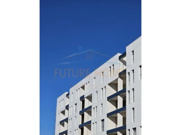 Tirane, shitet apartament 2+1+Ballkon Kati 4, 120 m² 162.000 € (Bulevardi i Ri)