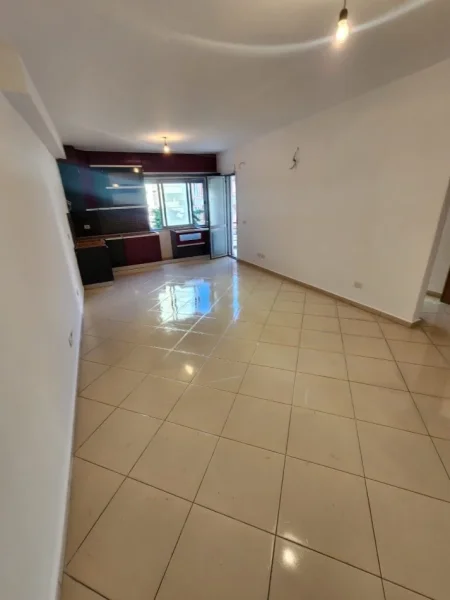 Durres, shitet apartament 2+1+Ballkon Kati 1, 90 m² 115.000 € 